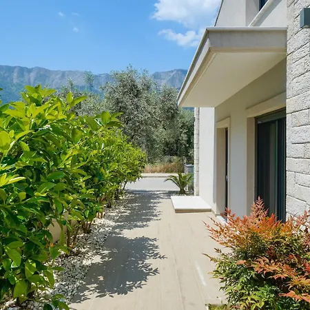 Villa Ilias