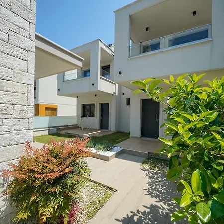 Ilias Villa