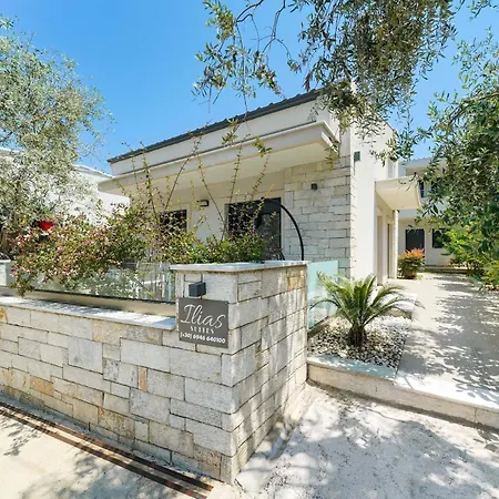 Villa Ilias