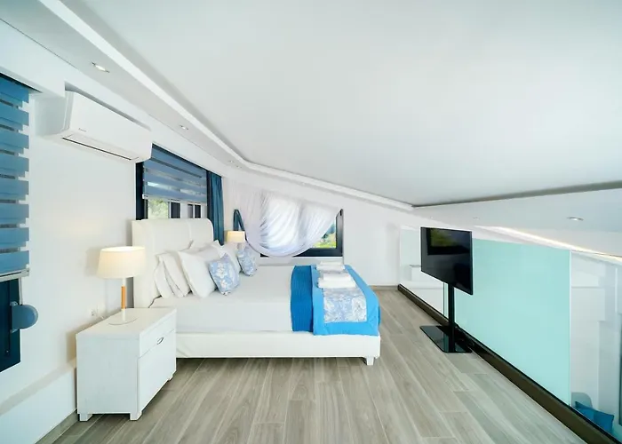 Ilias Villa *